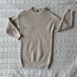 Old Navy Girl's Tan Crewneck Sweater Small (6-7)